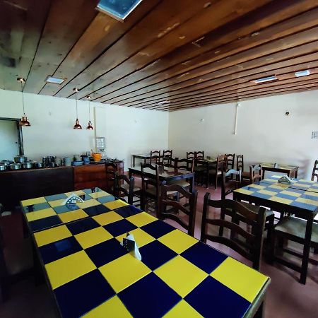 Hotel Samrat Jabalpur Exterior foto