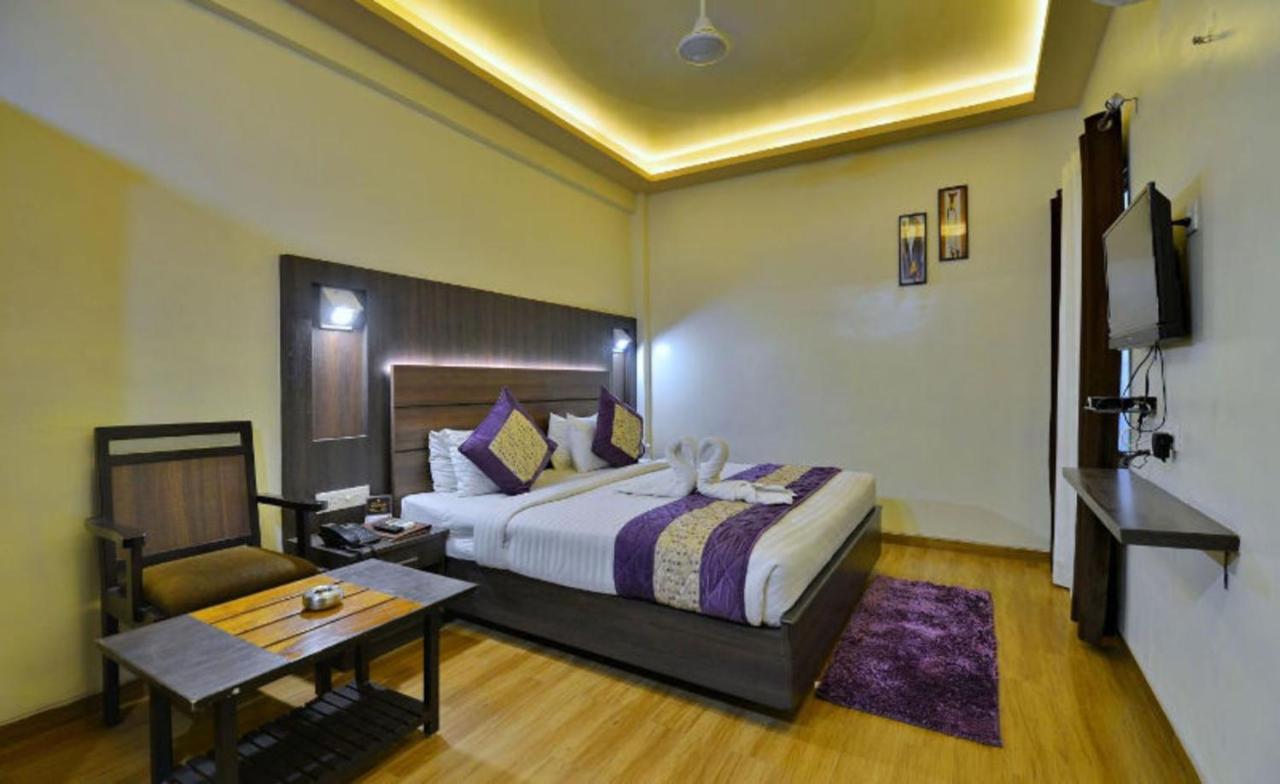 Hotel Samrat Jabalpur Exterior foto