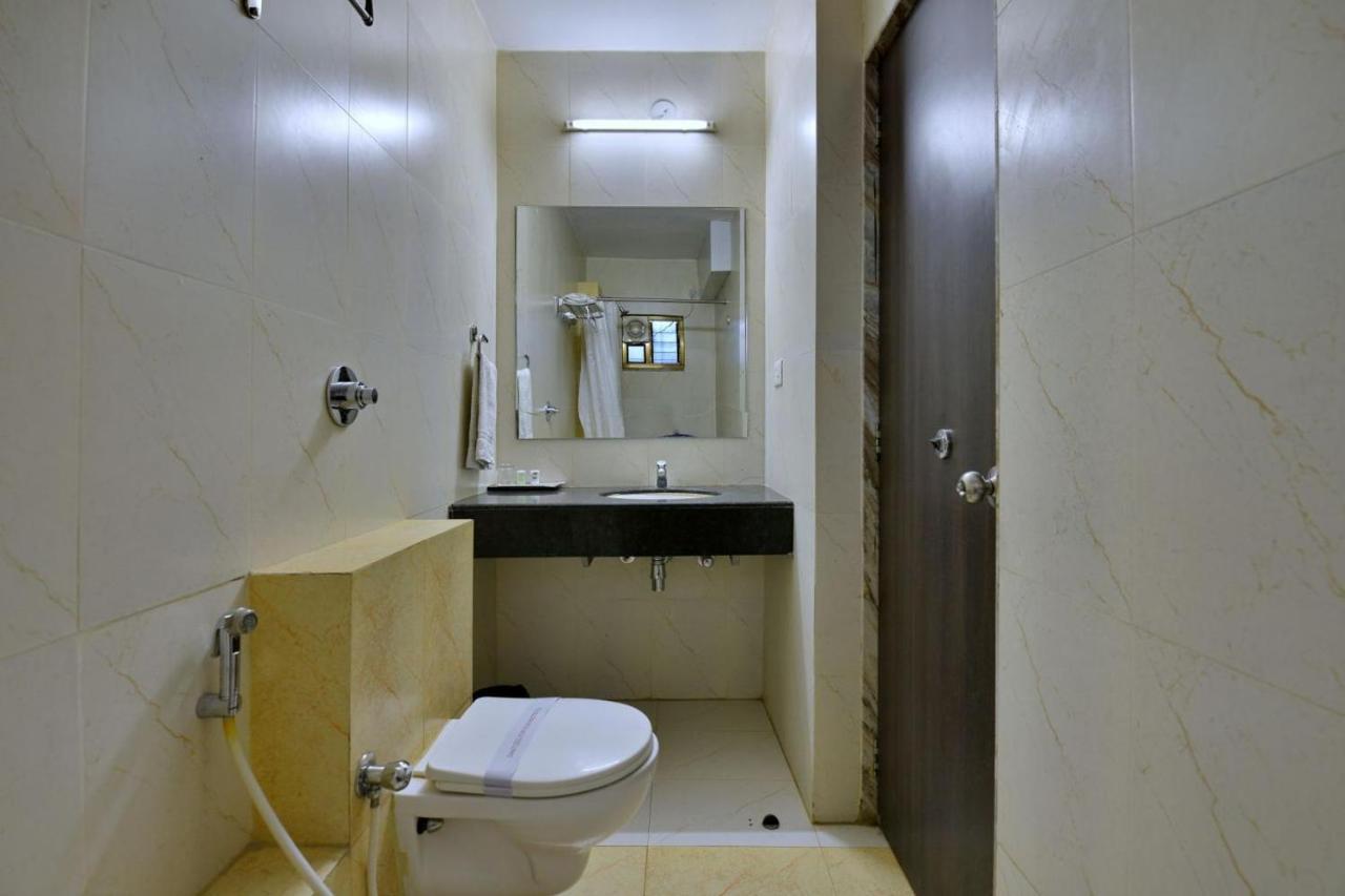 Hotel Samrat Jabalpur Exterior foto